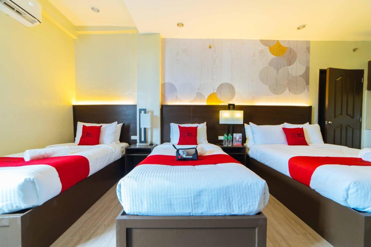 Reddoorz Premium @ Sta Rosa Tagaytay Road Hotel Silang Exterior photo