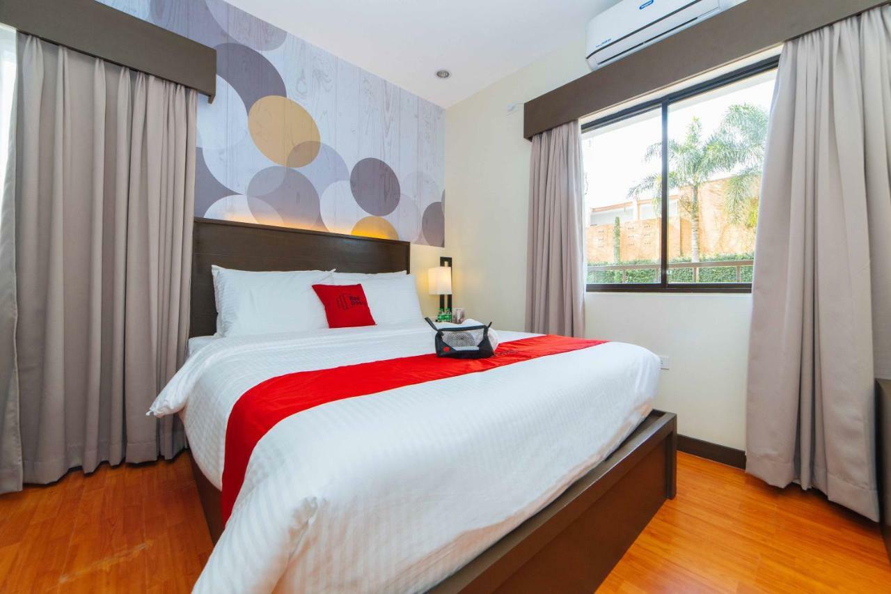 Reddoorz Premium @ Sta Rosa Tagaytay Road Hotel Silang Exterior photo